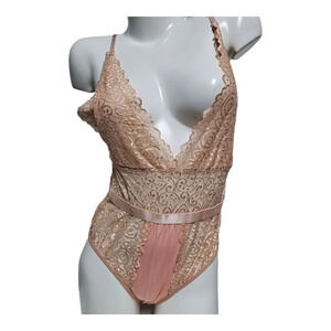 New Even peachy pink deep V snap crotch lace teddy lingerie